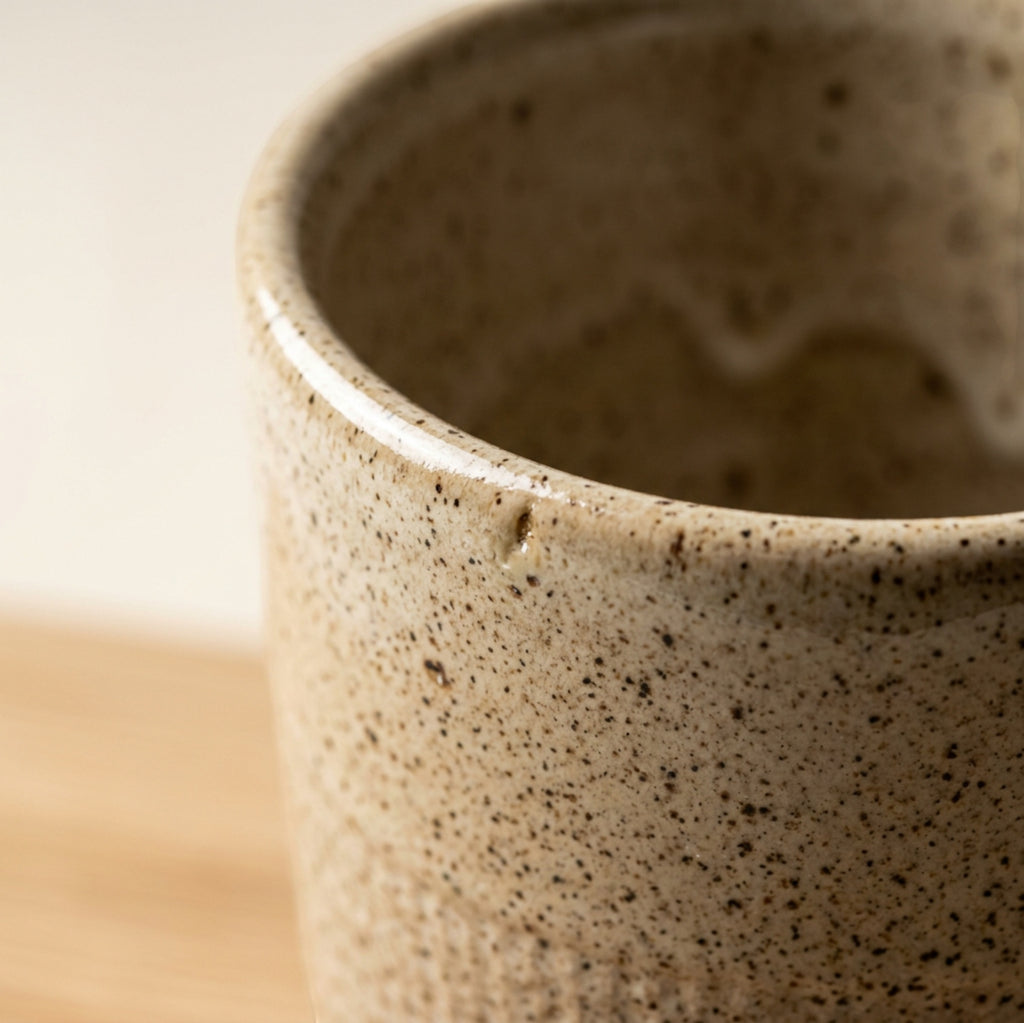 Matchl Speckled Ceramic Tumbler 320 ml Oat - Detail view